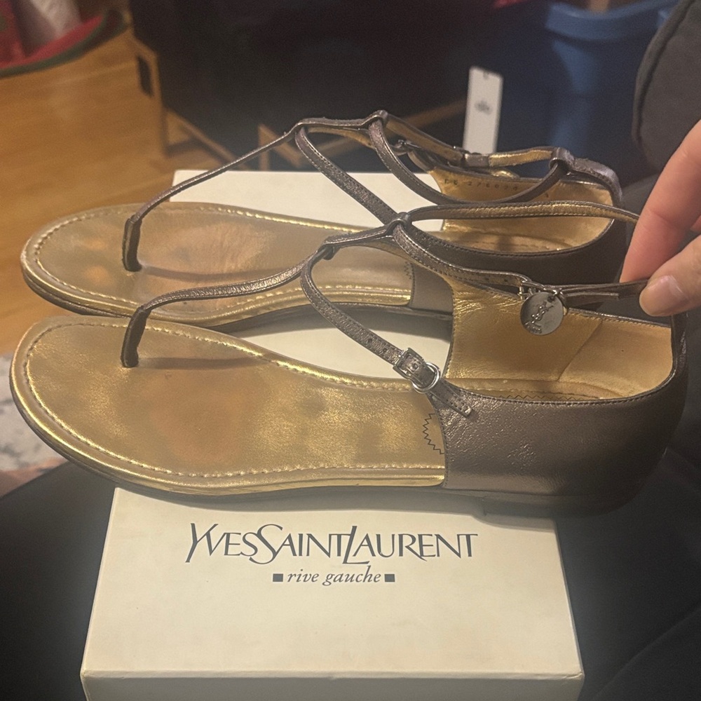 Saint Laurent Leather Thong Sandals in Bronze size 8.5
